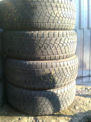 Резину б/у   BridgeStone BLIZZAK R-18 235/60  